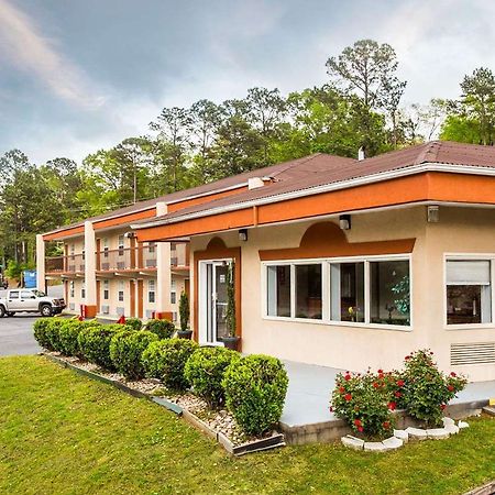 Econo Lodge Fort Jackson Columbia Exterior photo